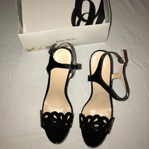 Platform sandals in women